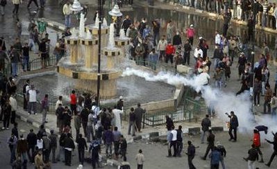 برخلاف ادعای حکومت ایران اخوان المسلمین پشت قیام مصر نمیباشد , این یک قیام مردمی است