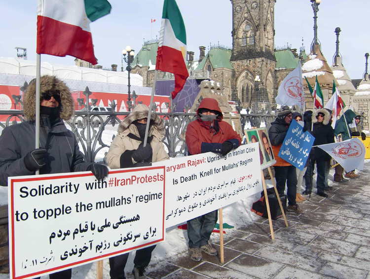همبستگی با قیام مردم ایران در شهرهای کانادا