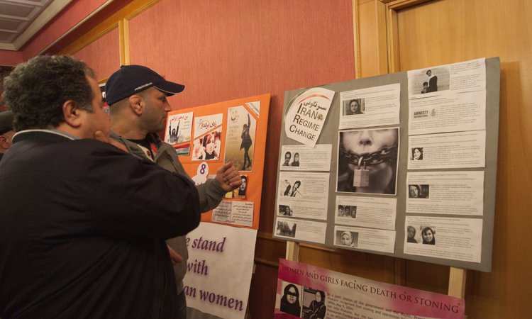 گردهمایی  و نمایشگاه قیام زنان در نروژ بمناسبت روز جهانی زن