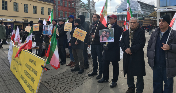 تظاهرات در سوئٔد - یوتوبری - همبستگی با قیام مردم ایران و کشاورزان بپاخاسته ورزنه 