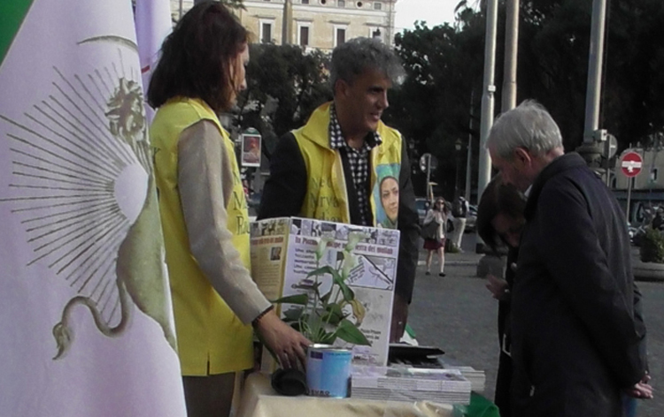 نمایشگاه و میز کتاب افشاگرایانه علیه اعدام در رم