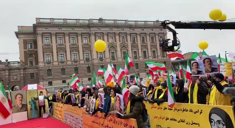 تظاهرات بزرگ ایرانیان در استکهلم