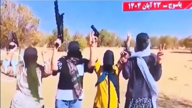ترس و وحشت از مجاهدین در بیدادگاه قضاییه جلادان و پخش تحمیلی فیلمها برای توجیه اعدام مجاهدین