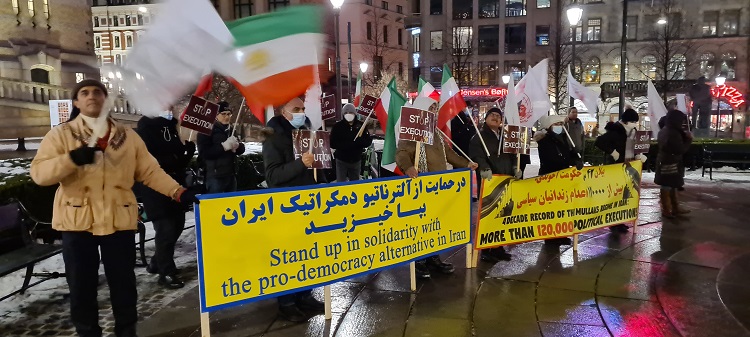 فراخوان برای محاکمه خامنه‌ای و رییسی جلاد در نروژ-3